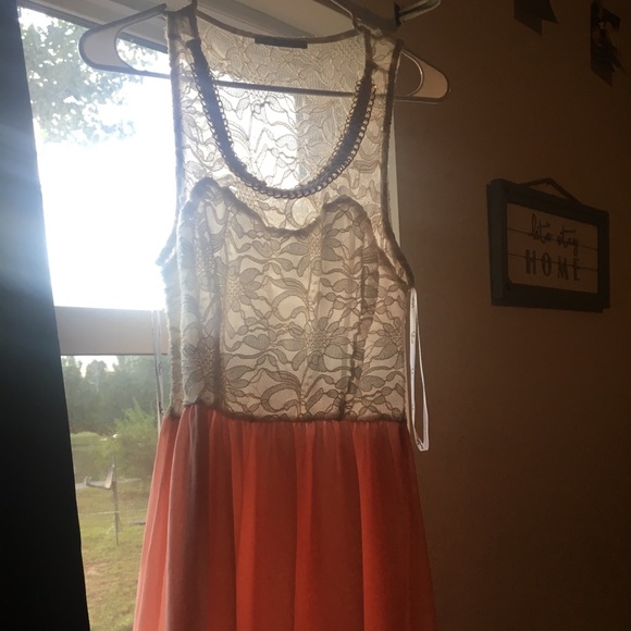 Floor length hi-lo dress - Picture 4 of 5